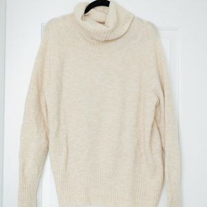 Aritzia - The Group Babaton Turtleneck Sweater Size M